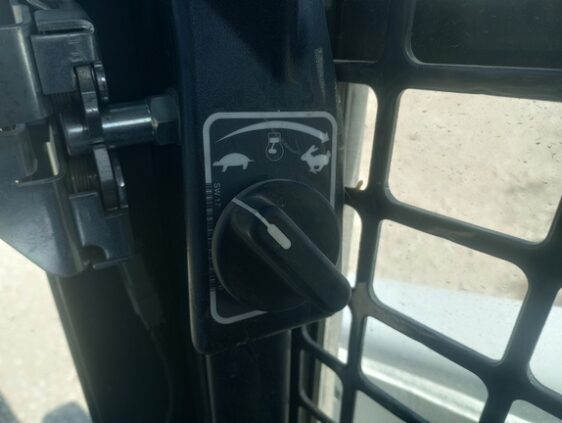 2019 Bobcat T870 - Image 23