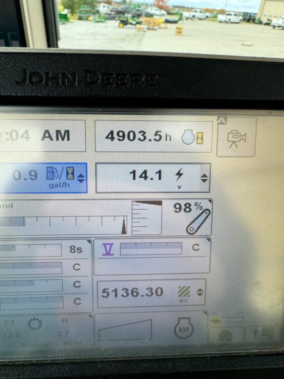 2011 John Deere 8335RT - Image 14