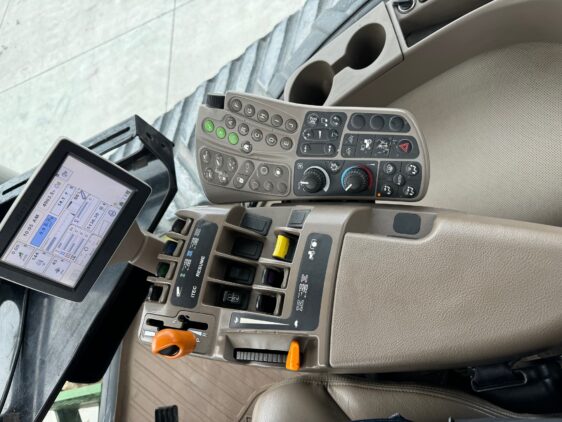 2011 John Deere 8335RT - Image 13