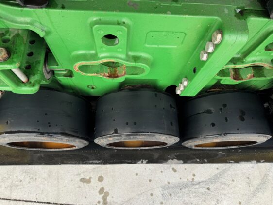 2011 John Deere 8335RT - Image 10