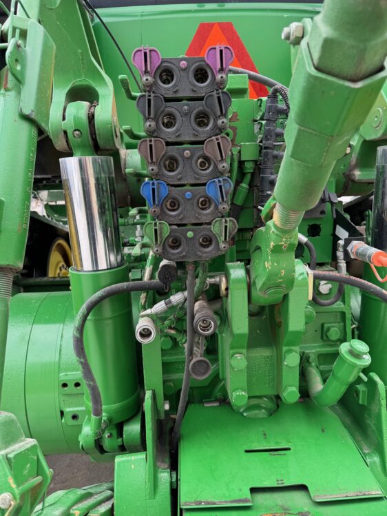 2011 John Deere 8335RT - Image 18