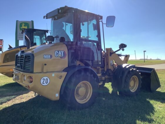 2023 Caterpillar 908 - Image 6