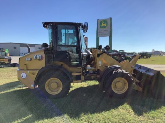 2023 Caterpillar 908 - Image 3