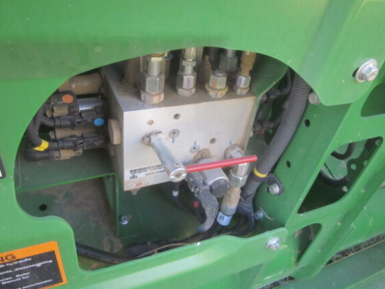 2024 John Deere HD40F - Image 15