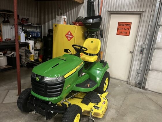2022 John Deere X734 - Image 4