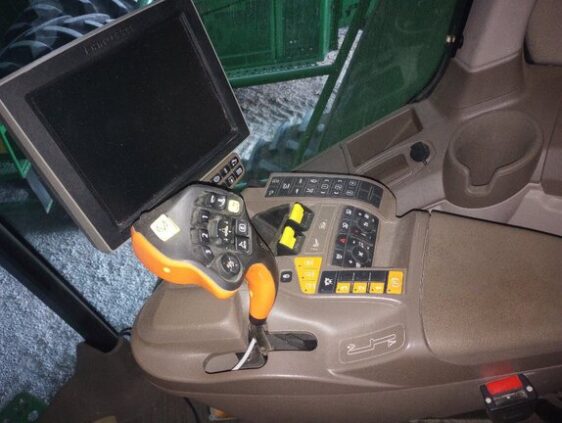 2018 John Deere S760 - Image 32