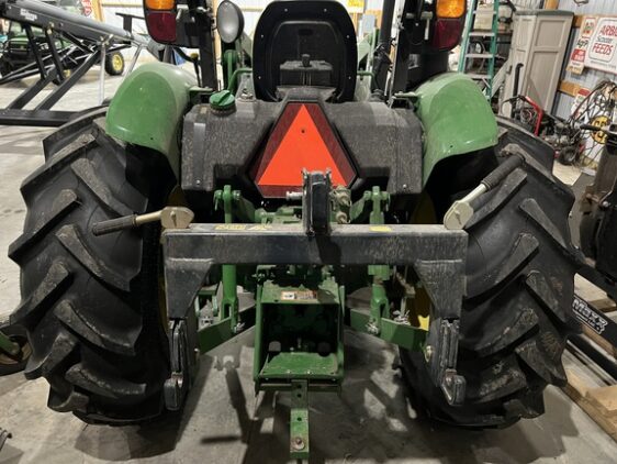 2018 John Deere 5055E - Image 6