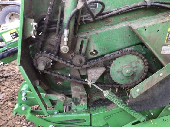 2021 John Deere 560M - Image 10