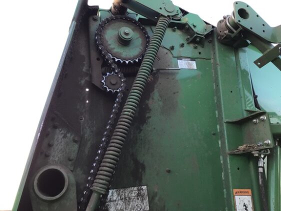 2021 John Deere 560M - Image 8