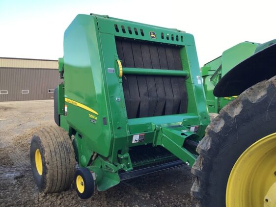 2021 John Deere 560M - Image 11
