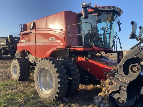 2024 Case IH 8250 - Image 3