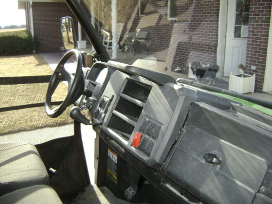 2023 John Deere XUV 835M - Image 8