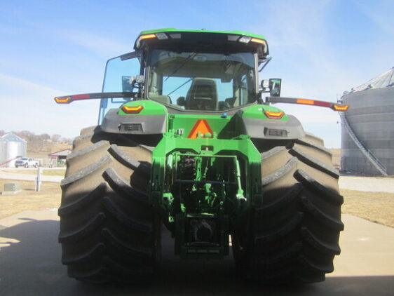 2021 John Deere 8R 410 - Image 6