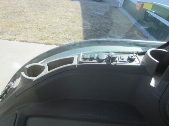 2021 John Deere 8R 410 - Image 18