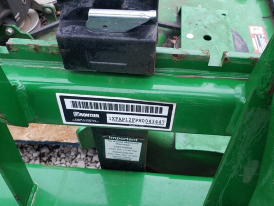 2021 John Deere 2025R - Image 15