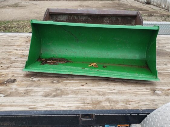 2021 John Deere 2025R - Image 18