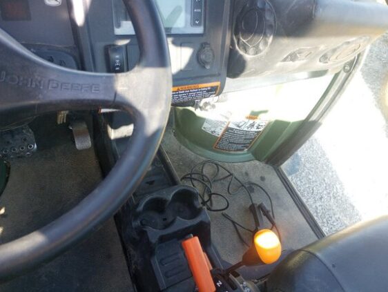 2016 John Deere XUV 825i - Image 10