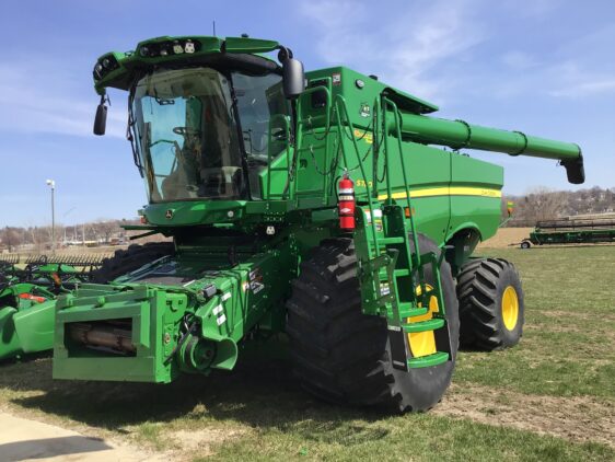 2022 John Deere S780 Hillco - Image 2