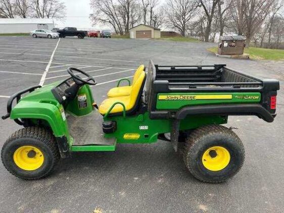 2017 John Deere TX GATOR