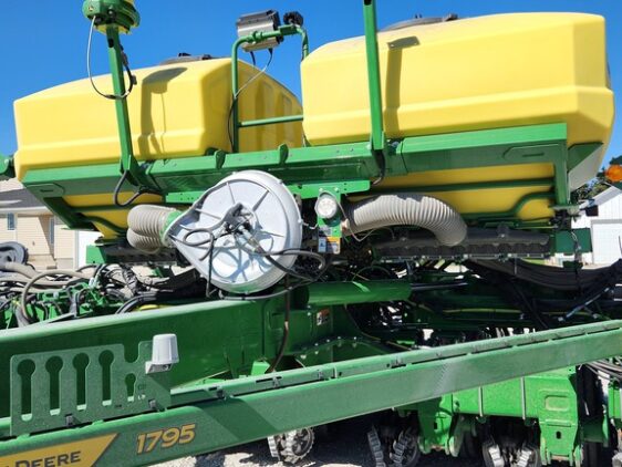 2024 John Deere 1795 - Image 34