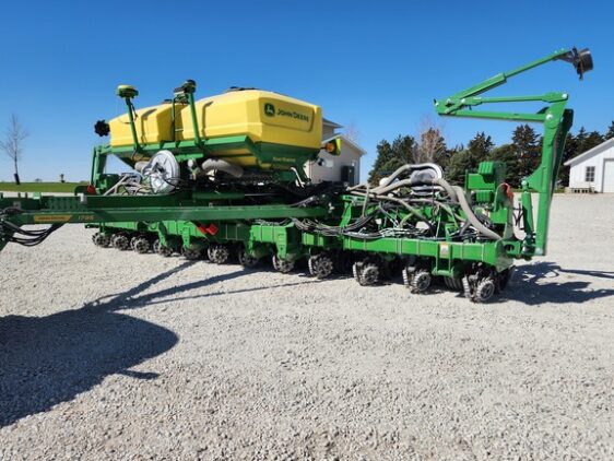 2024 John Deere 1795 - Image 38