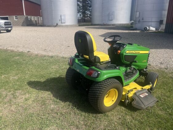 2015 John Deere X750 - Image 7
