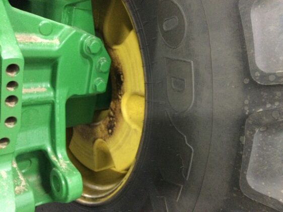 2013 John Deere 9560R - Image 5