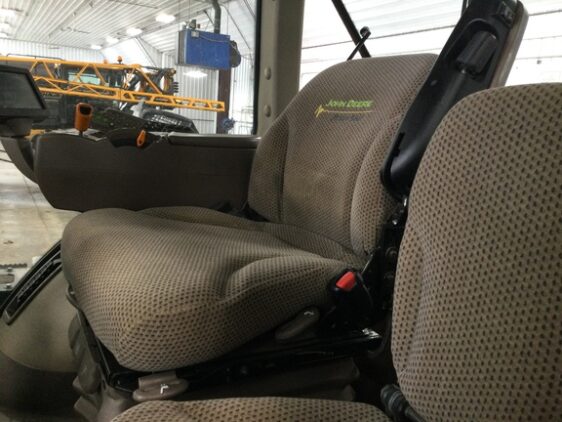 2013 John Deere 9560R - Image 21
