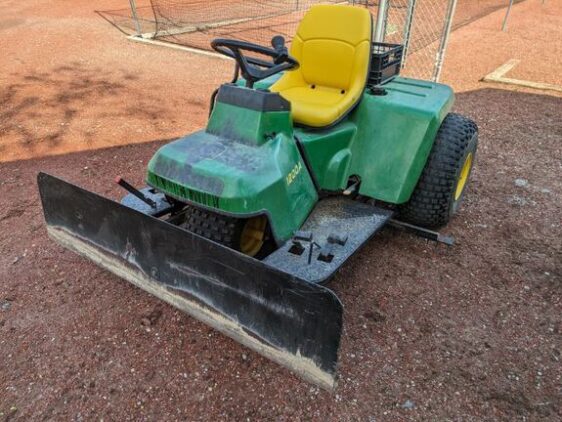 2000 John Deere 1200A - Image 5