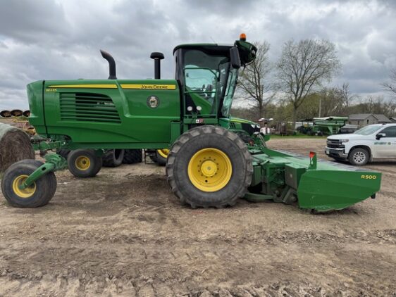 2020 John Deere W235 - Image 6