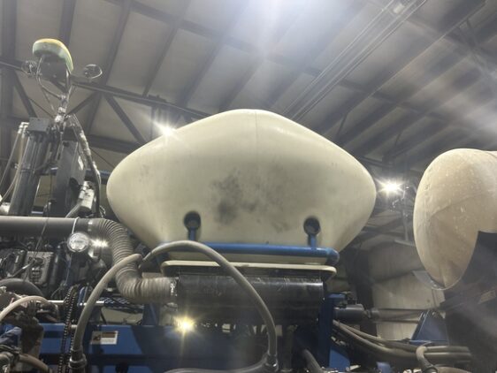2012 Kinze 3660 - Image 21