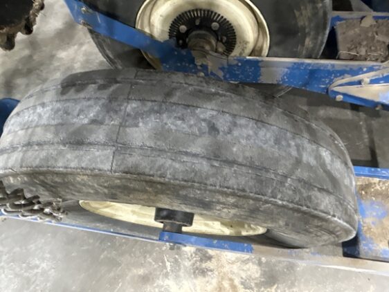 2012 Kinze 3660 - Image 15