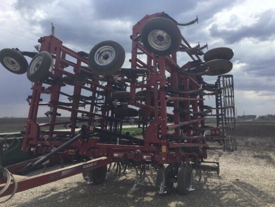 2010 Case IH 200 - Image 5