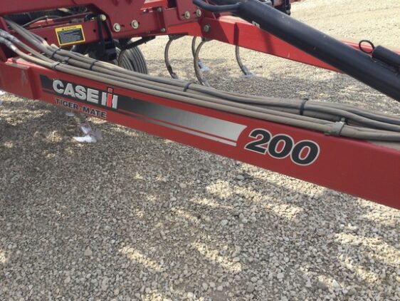 2010 Case IH 200 - Image 12