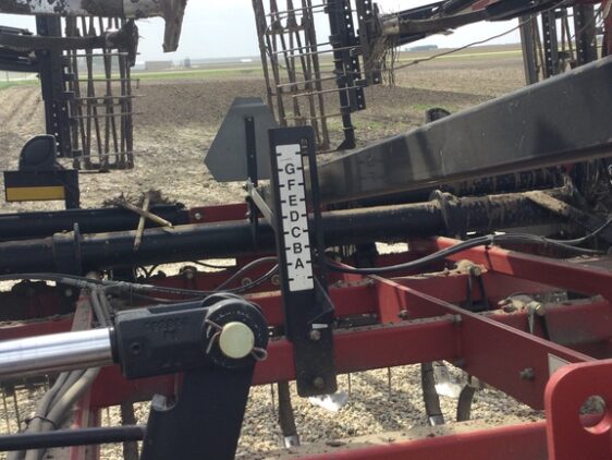 2010 Case IH 200 - Image 6