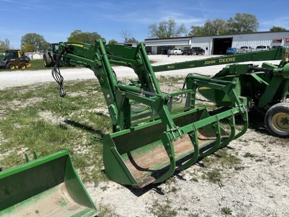 2017 John Deere 640R - Image 3