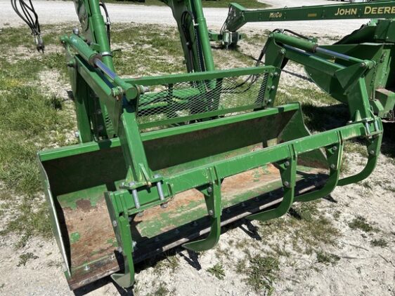 2017 John Deere 640R - Image 5