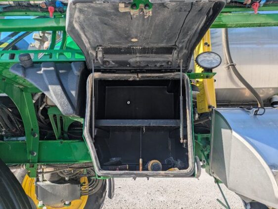 2019 John Deere R4038 - Image 27