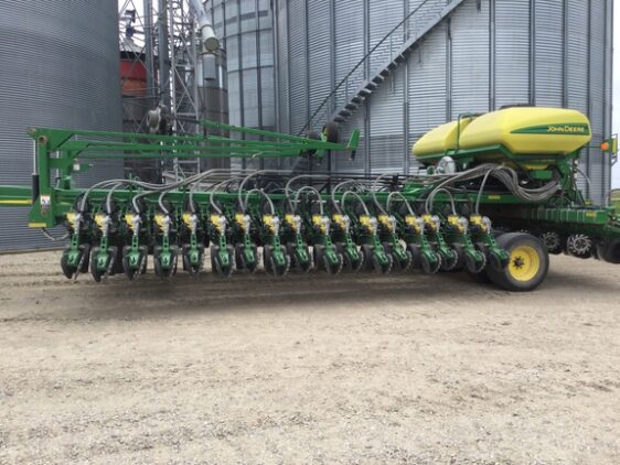2011 John Deere DB60 24/47