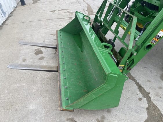 2024 John Deere 4052R - Image 18