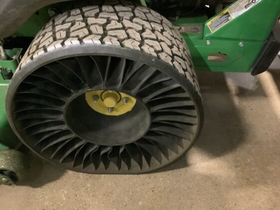 2022 John Deere Z950M - Image 9