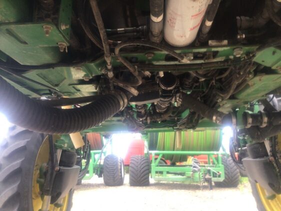 2015 John Deere R4038 - Image 10