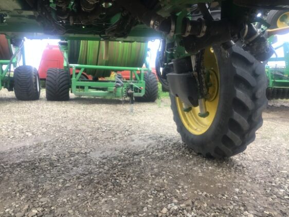 2015 John Deere R4038 - Image 7
