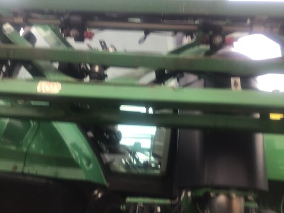 2015 John Deere R4038 - Image 14