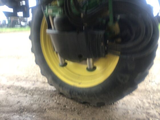 2015 John Deere R4038 - Image 9