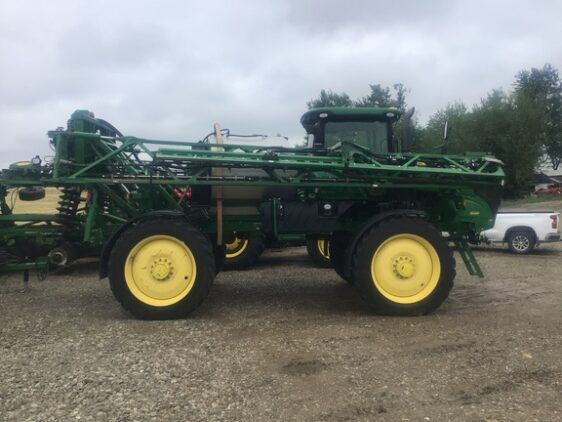 2015 John Deere R4038 - Image 2
