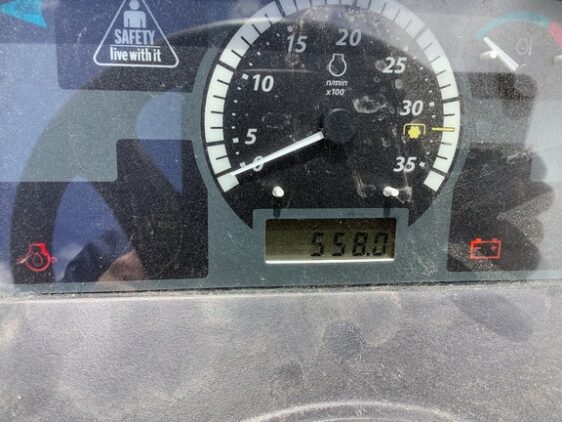 2013 John Deere 1025R - Image 6