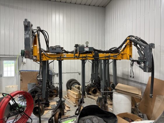2012 Hagie NBT 40 Foot Toolbar - Image 2