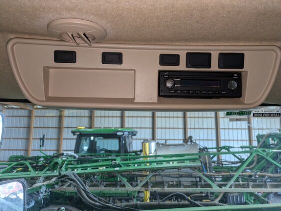 2020 John Deere R4038 - Image 22