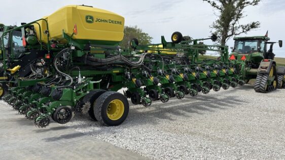 2025 John Deere DB60 - Image 4